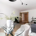 아파트 The Metropolitan- Premium-wohnung Mit Balkon- Parkplatz By Interhome