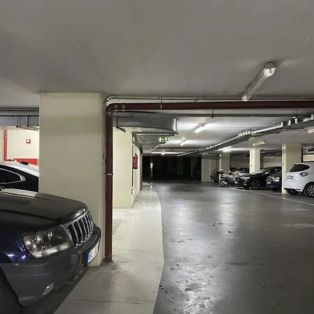 The Metropolitan- Premium-wohnung Mit Balkon- Parkplatz By Interhome アパート